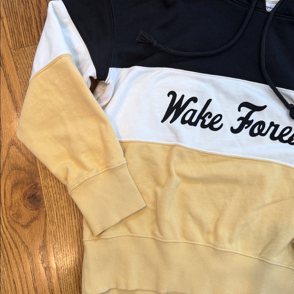 Women’s Wake Forest Demon Deacons Hoodie/Sweatshirt. Size Medium. Like New. - Picture 6 of 12
